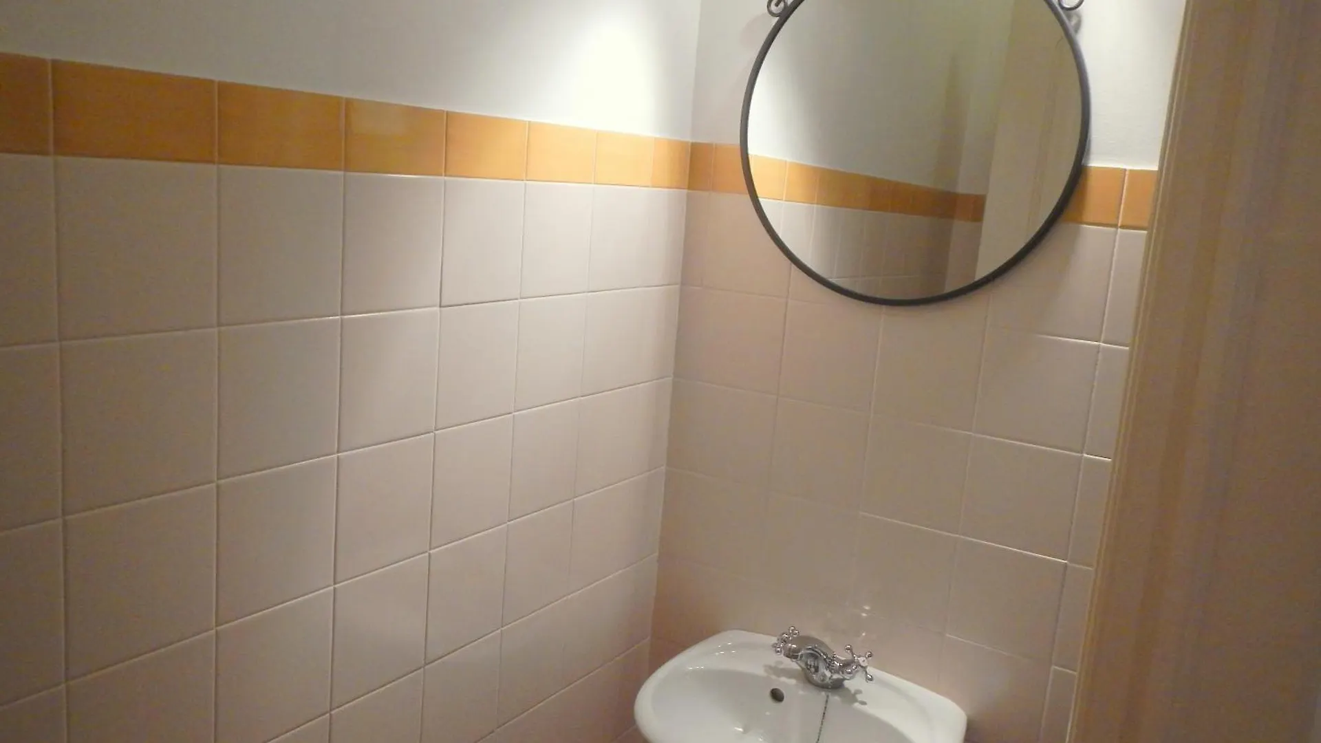 בית הארחה ליסבון Estrela Charming Rooms By Host-Point